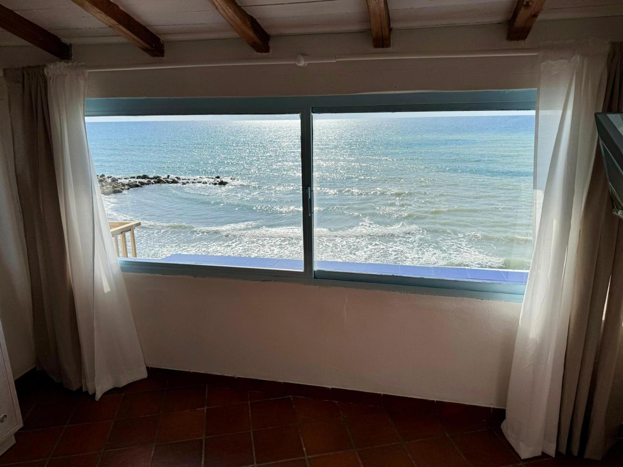 Golden Home Anzio Exterior photo